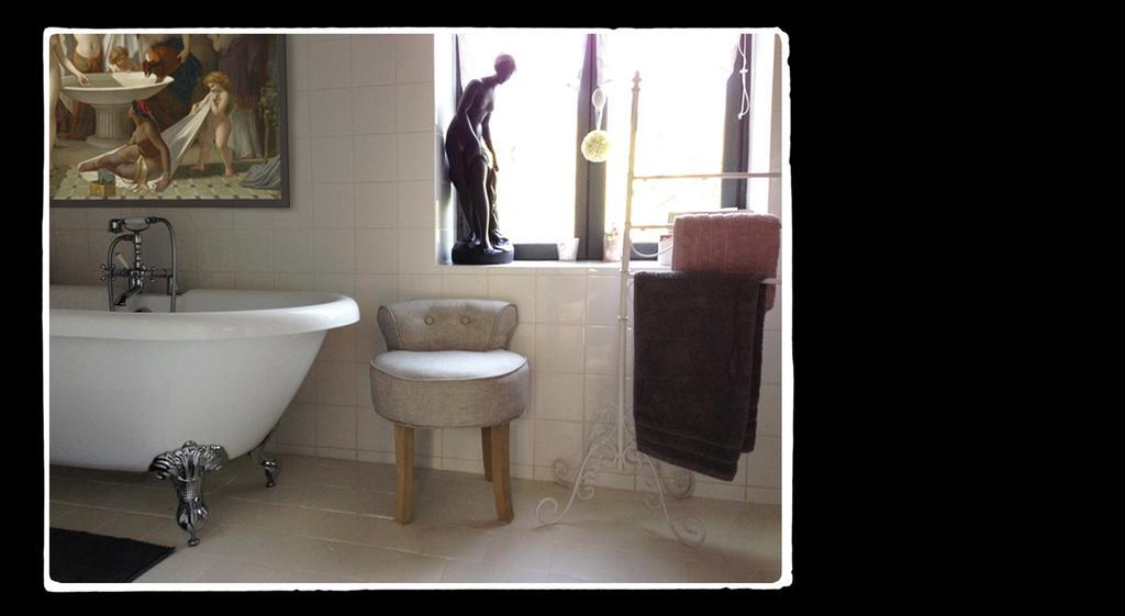 Bed and Breakfast Manoir De Livet Saint-Germain-de-Livet Habitación foto
